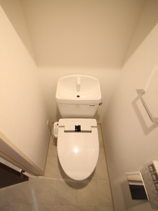 物件内観写真13　(トイレ)