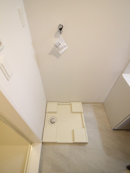 物件内観写真20　(洗濯機置場)