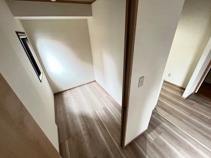 物件内観写真16　(収納)
