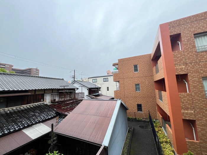 物件内観写真22　(室内からの展望)