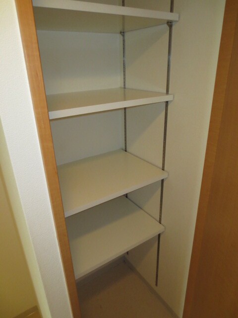 物件内観写真13　(靴箱)