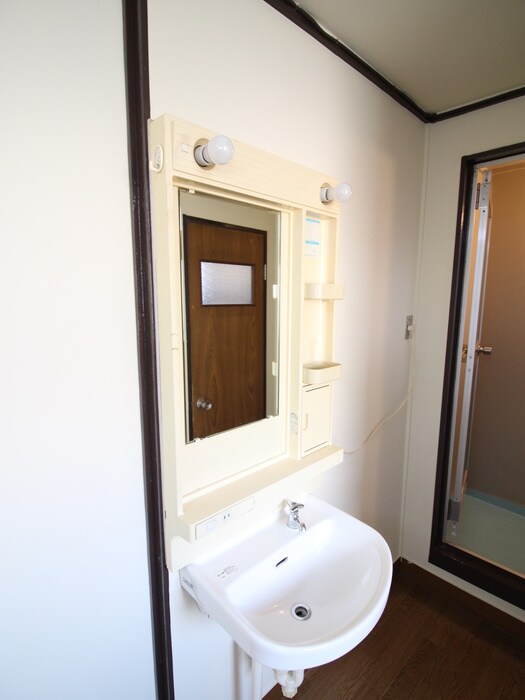 物件内観写真12　(洗面)