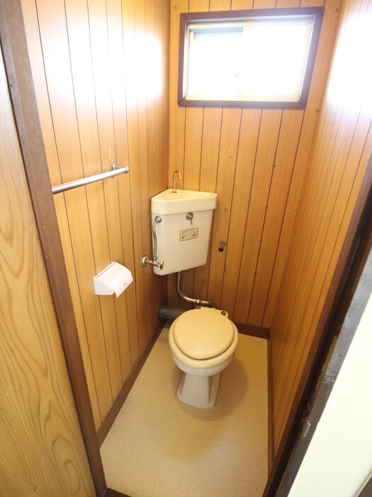 物件内観写真15　(トイレ)