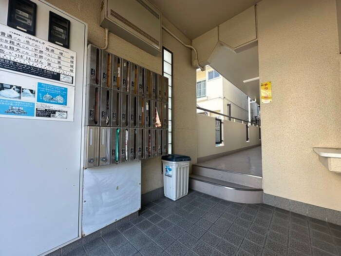 物件外観写真6　(建物設備)