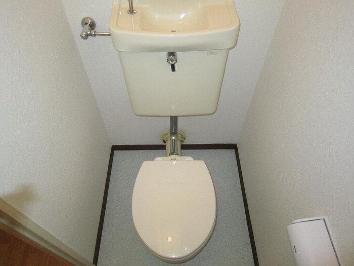 物件内観写真8　(トイレ)