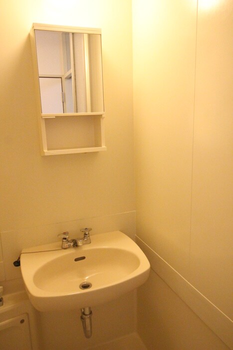 物件内観写真9　(洗面)