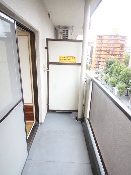 物件内観写真11　(洗濯機置場)