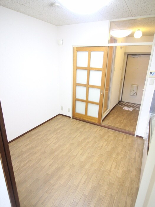 物件内観写真12　(居室)