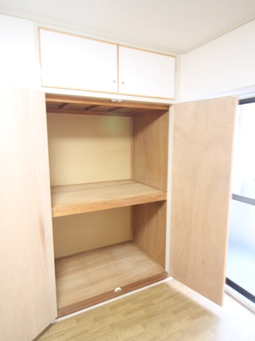 物件内観写真13　(収納)