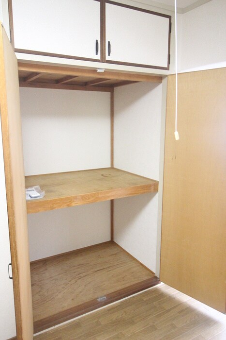 物件内観写真13　(収納)