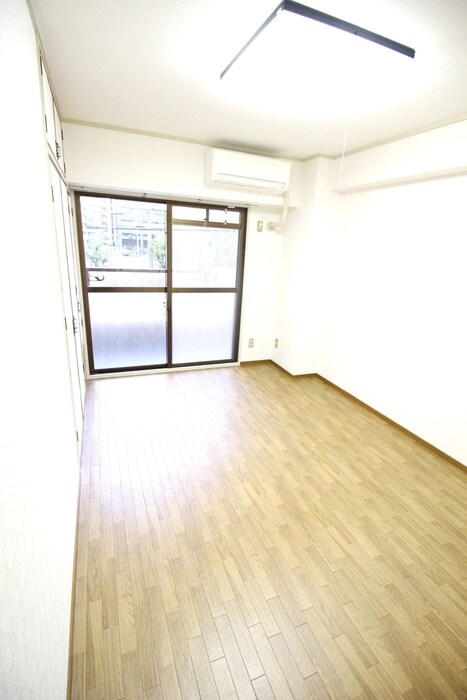 物件内観写真15　(居室)