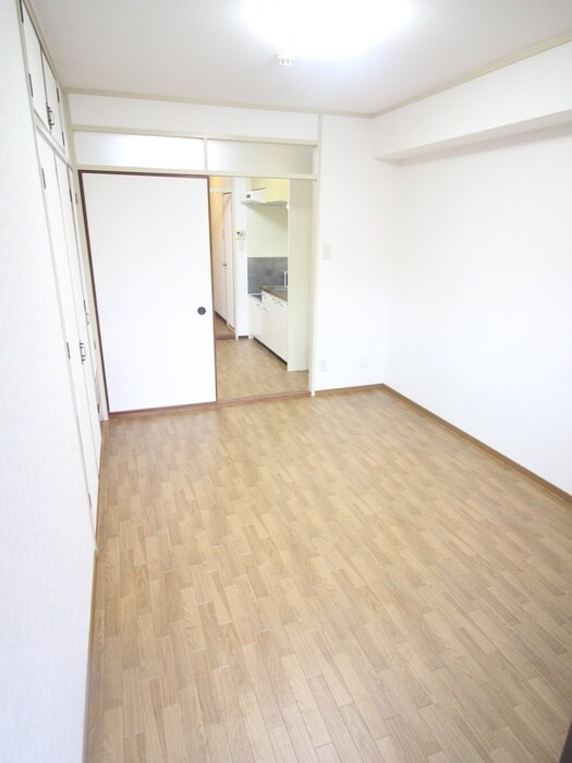 物件内観写真16　(居室)