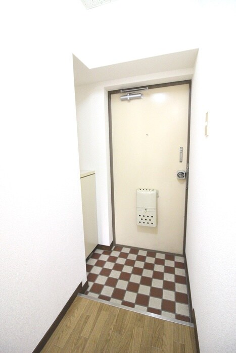 物件内観写真17　(玄関)