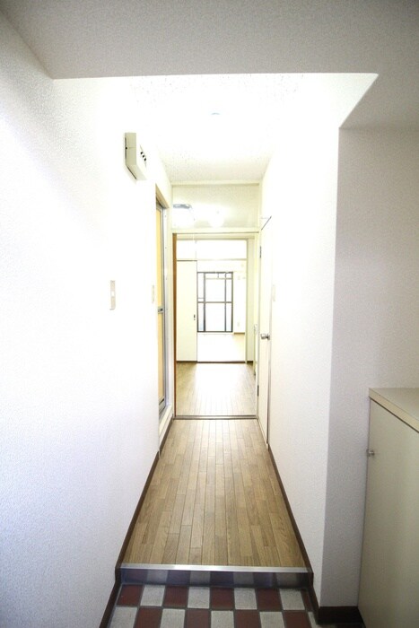 物件内観写真18　(廊下)