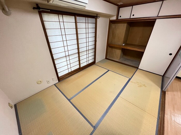 物件内観写真10　(居室)