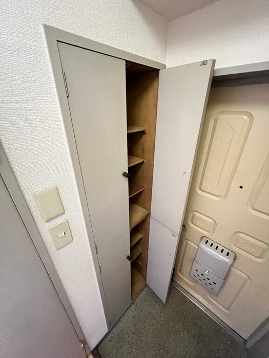 物件内観写真12　(靴箱)