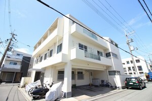 川端マンション外観写真