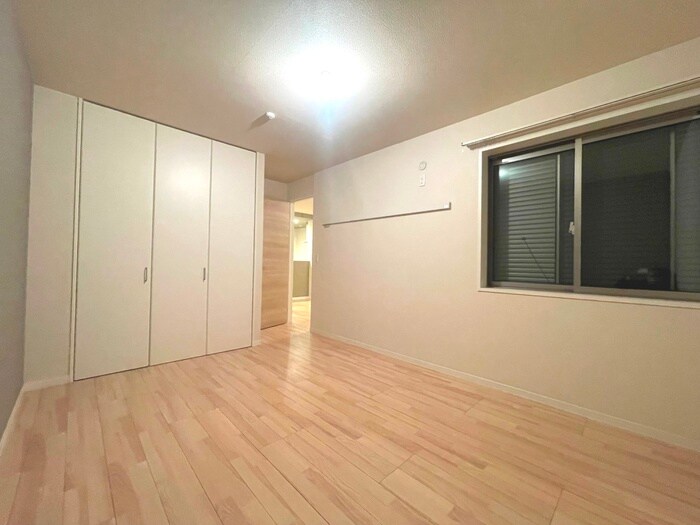 物件内観写真8　(居室)