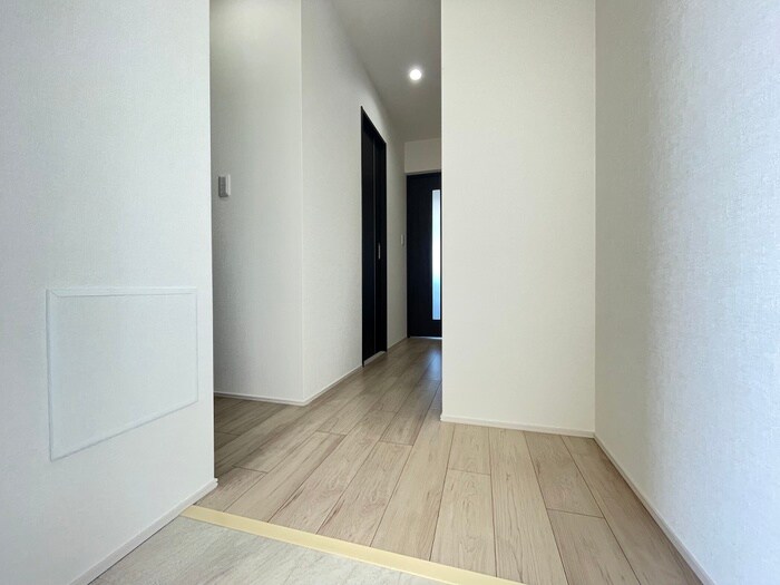 物件内観写真15　(廊下)