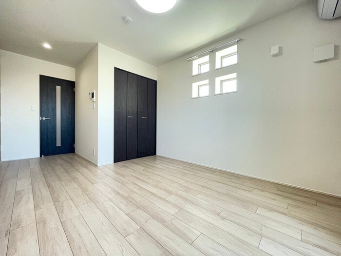 物件内観写真18　(居室)