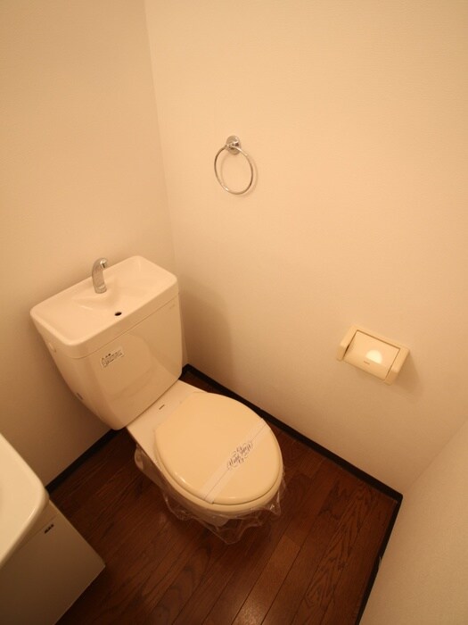 物件内観写真12　(トイレ)