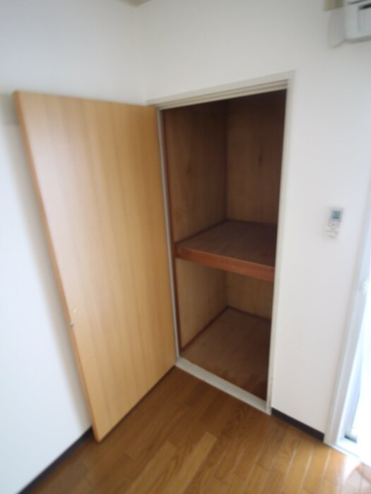 物件内観写真14　(収納)