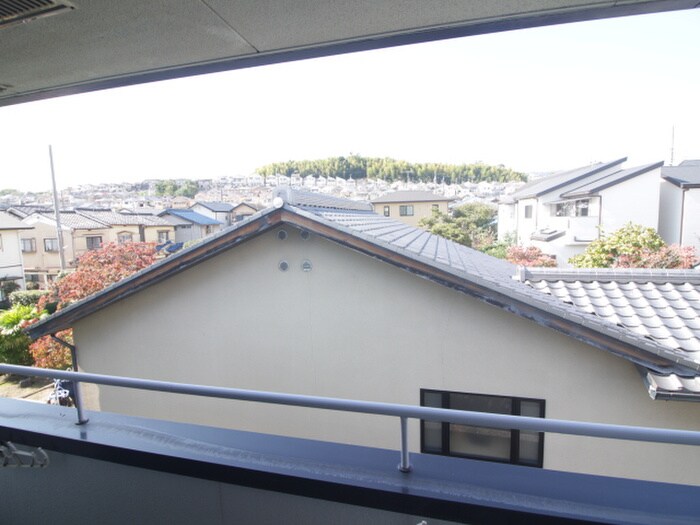 物件内観写真15　(室内からの展望)