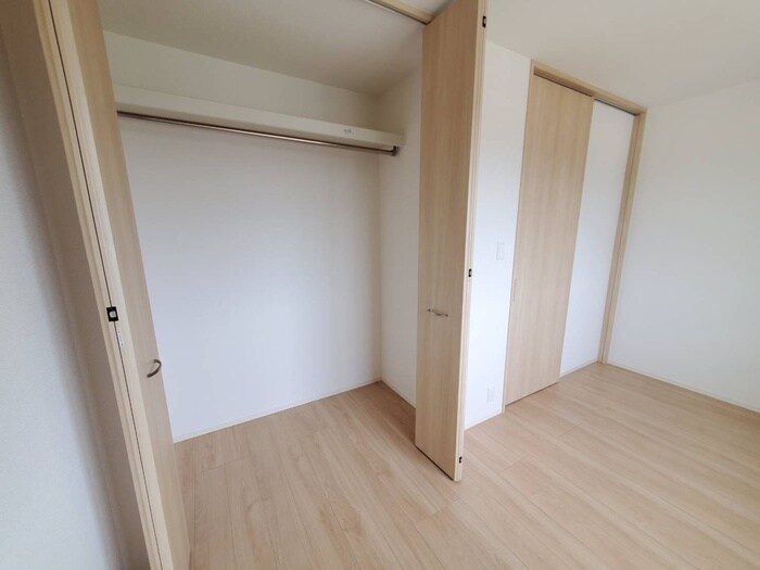 物件内観写真15　(収納)