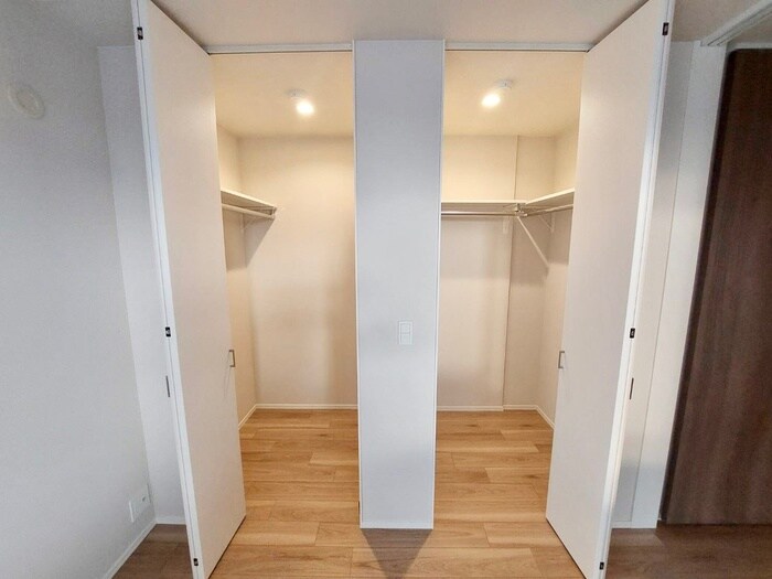 物件内観写真13　(収納)