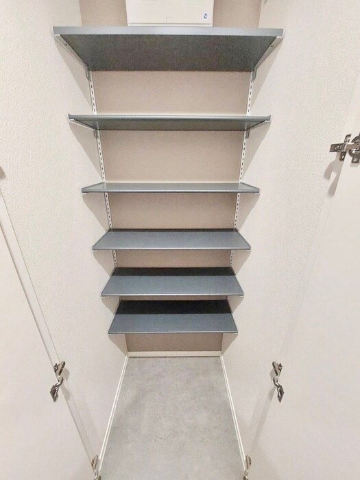 物件内観写真15　(靴箱)