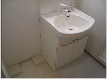 物件内観写真6　(洗面)