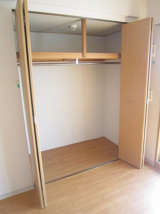 物件内観写真9　(収納)