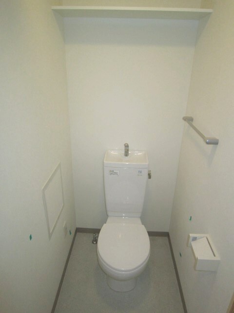 物件内観写真11　(トイレ)