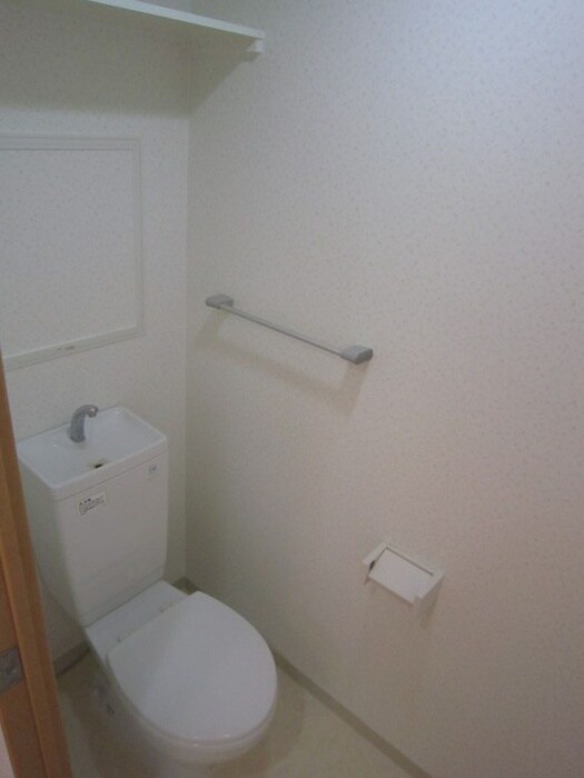 物件内観写真11　(トイレ)