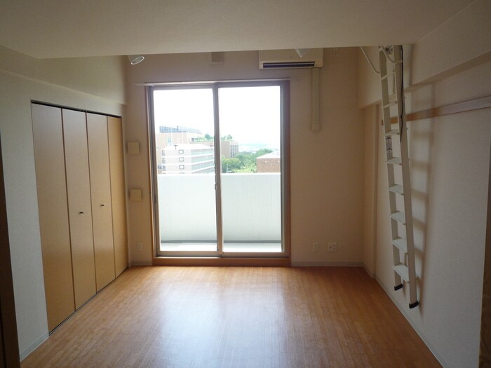 物件内観写真15　(居室)