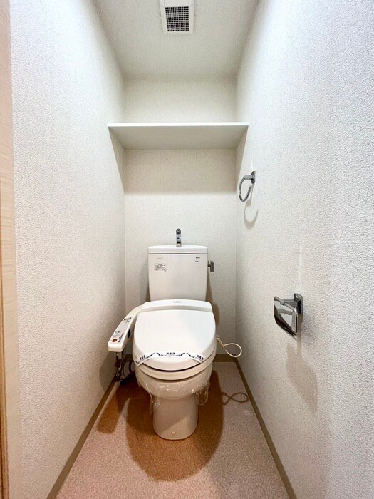 物件内観写真11　(トイレ)