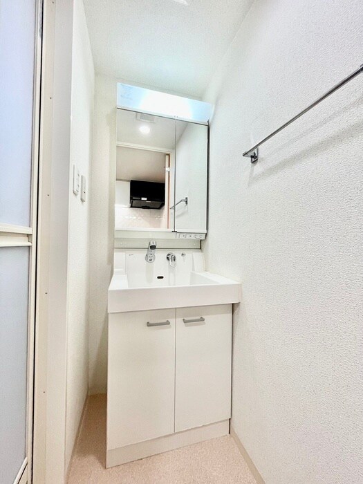 物件内観写真12　(洗面)