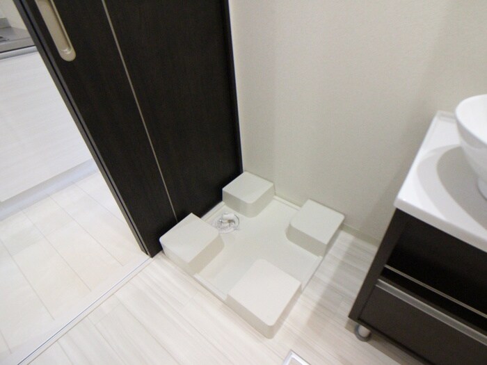 物件内観写真11　(洗濯機置場)