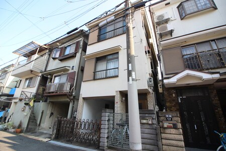 川西町1丁目貸家外観写真
