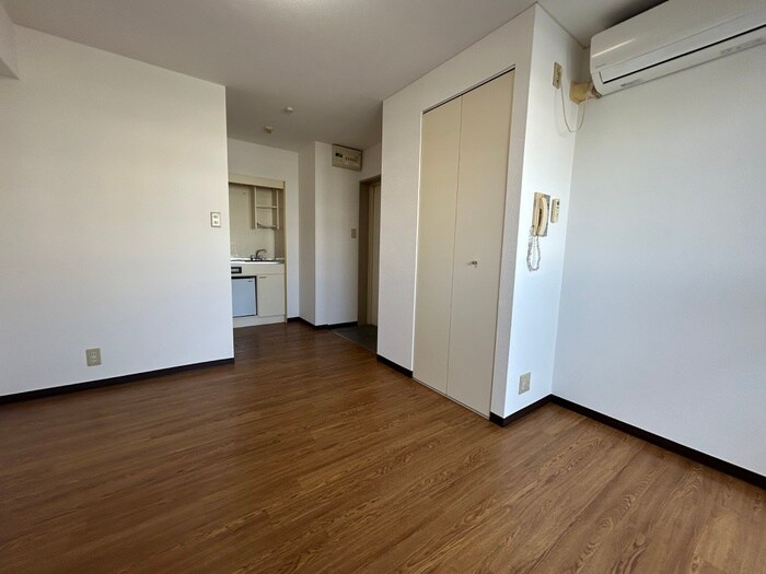 物件内観写真15　(居室)