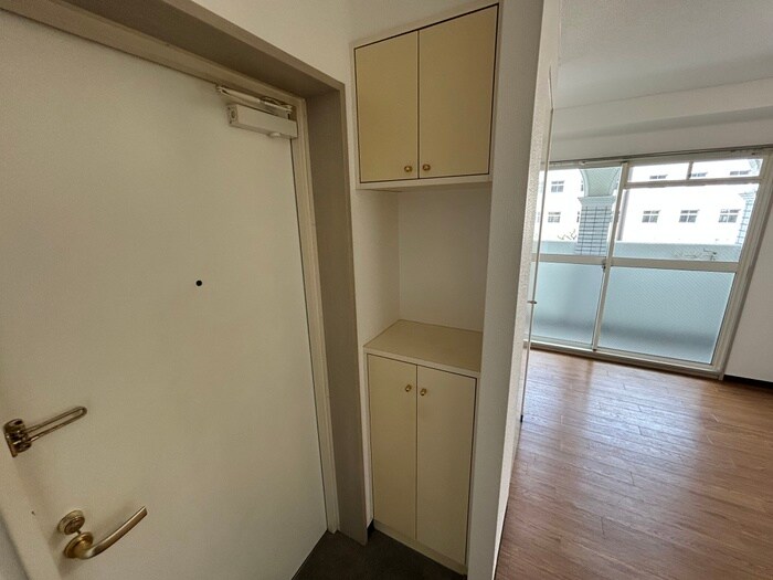 物件内観写真18　(靴箱)