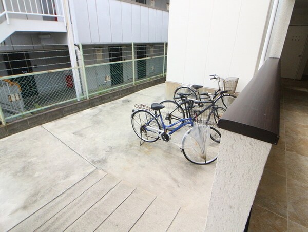 駐輪場