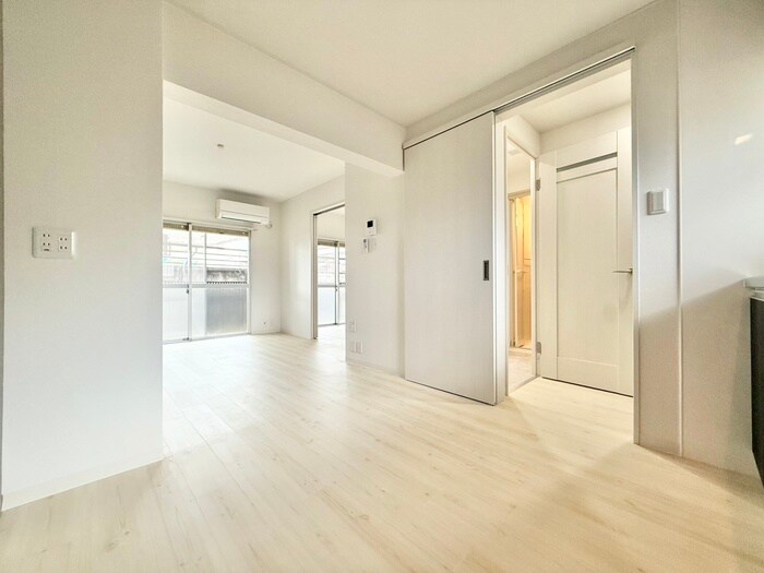 物件内観写真8　(居室)