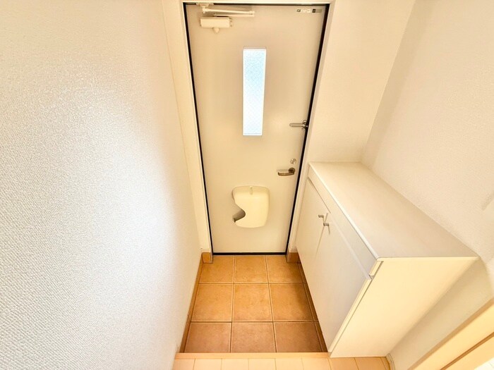 物件内観写真17　(玄関)