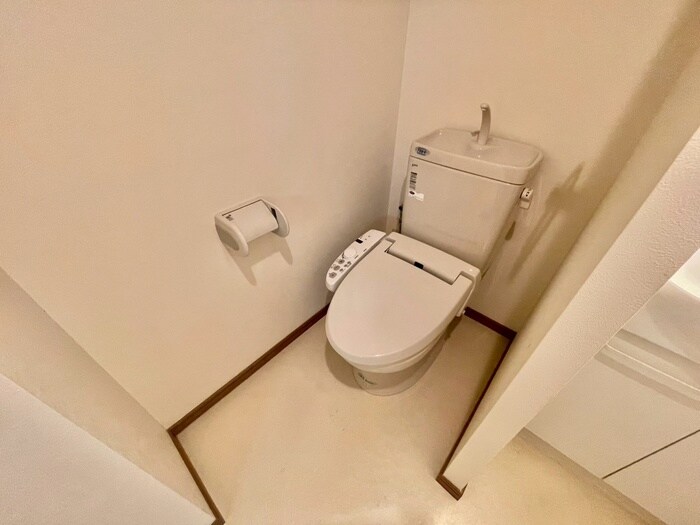 物件内観写真11　(トイレ)