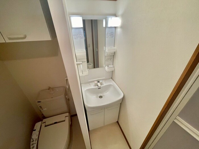 物件内観写真12　(洗面)