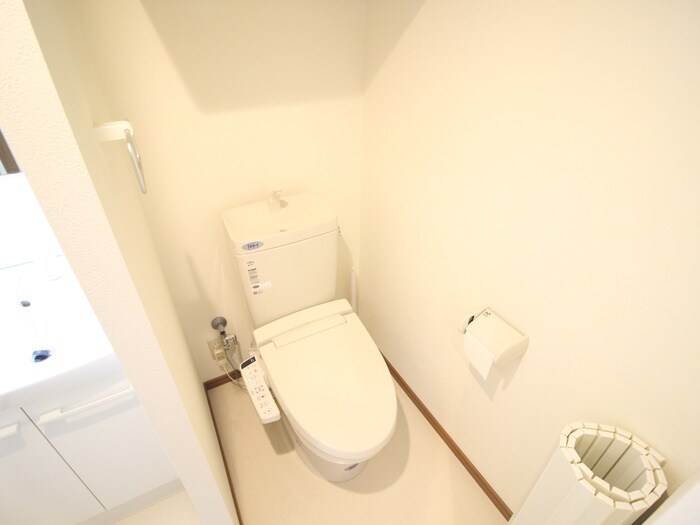 物件内観写真13　(トイレ)