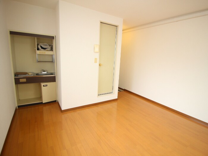 物件内観写真10　(居室)