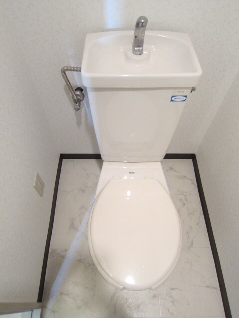 物件内観写真15　(トイレ)