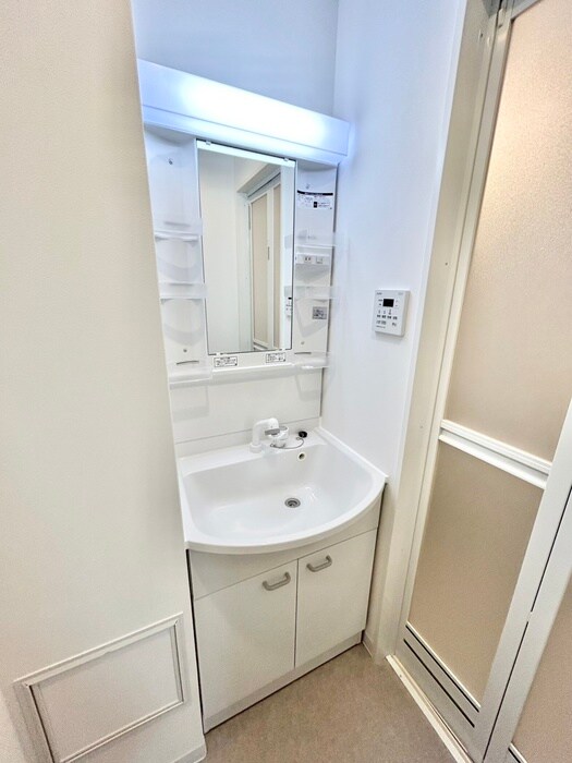 物件内観写真9　(洗面)